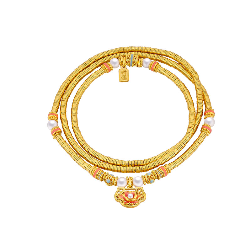 Custom-Made Pure Gold Bracelets Using Traditional Techniques