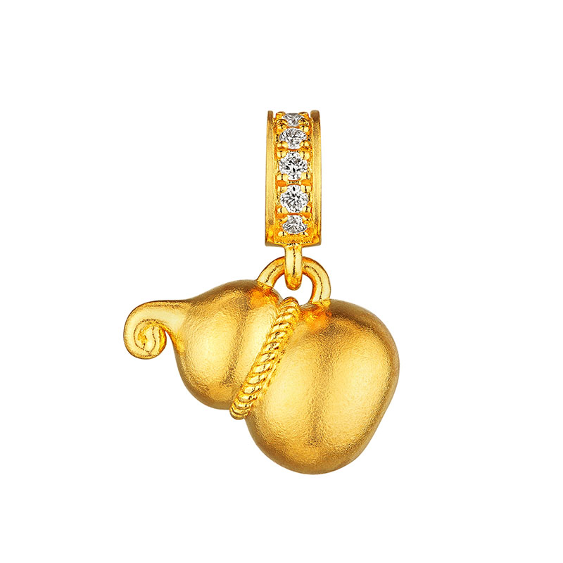 Custom-Made Pure Gold Bracelets Using Traditional Techniques