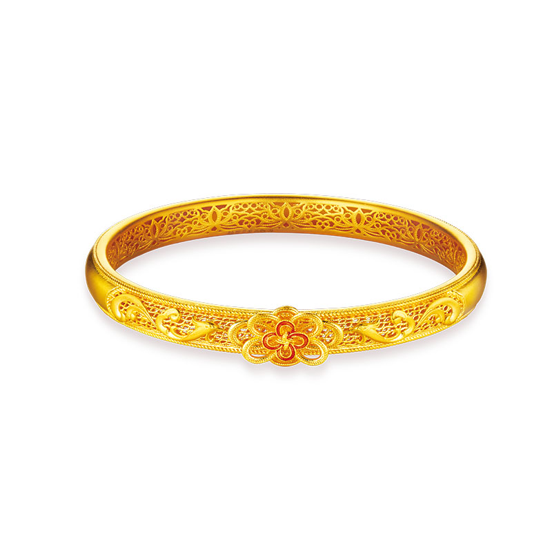Custom-Made Pure Gold Bracelets Using Traditional Techniques